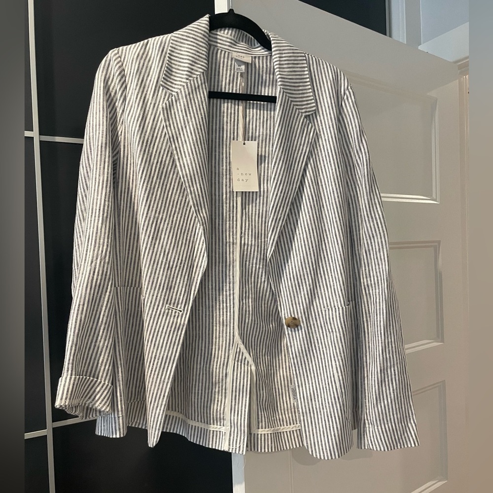 Linen Pinstriped Blazer